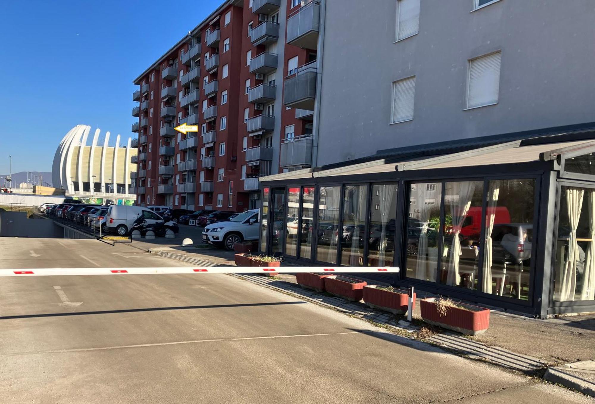Delux Apartment La Arena With Private Garage Zagrzeb Zewnętrze zdjęcie